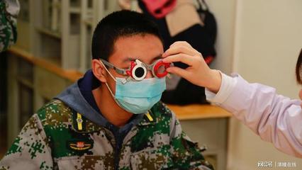 三優眼鏡"萬名學生亮眼行動"公益配鏡活動走進交通工程學校
