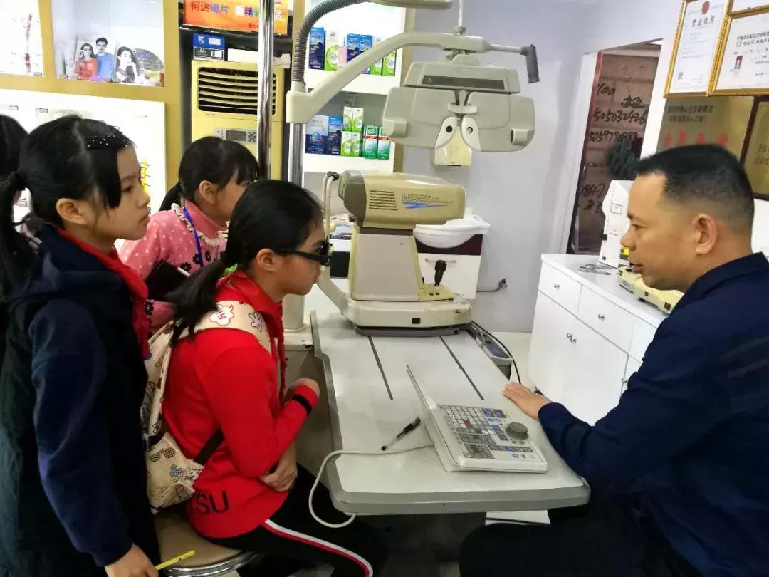 配鏡在醫院驗光還是眼鏡店驗光? - 